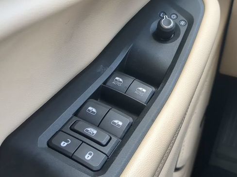Used 2021 Jeep Grand Cherokee L Limited AWD/4WD image 24