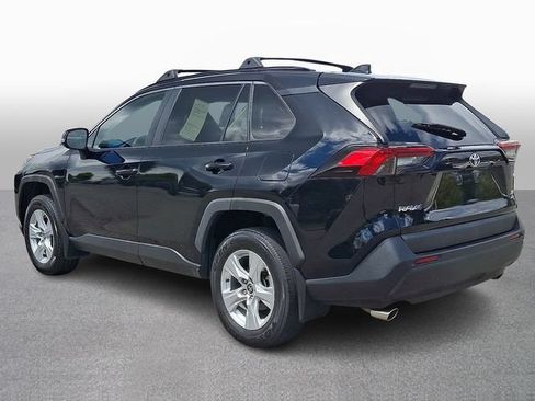 Used 2021 Toyota RAV4 XLE w/ Convenience Package AWD/4WD image 6