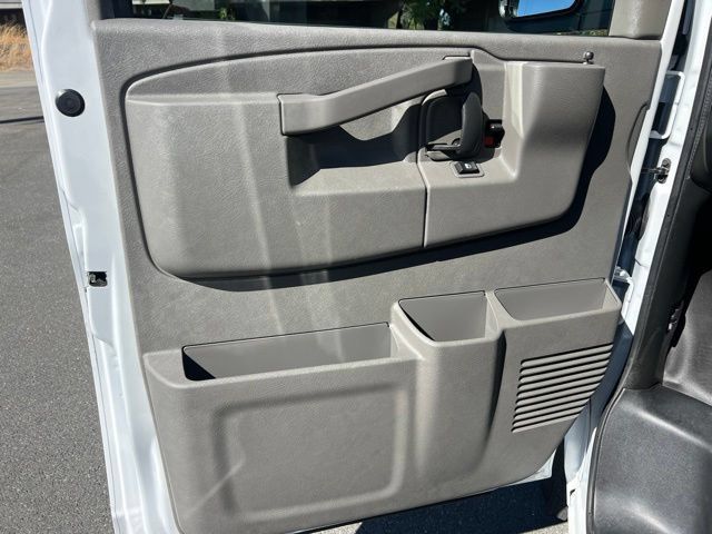 Used 2025 Chevrolet Express 2500 w/ Driver Convenience Package RWD image 13