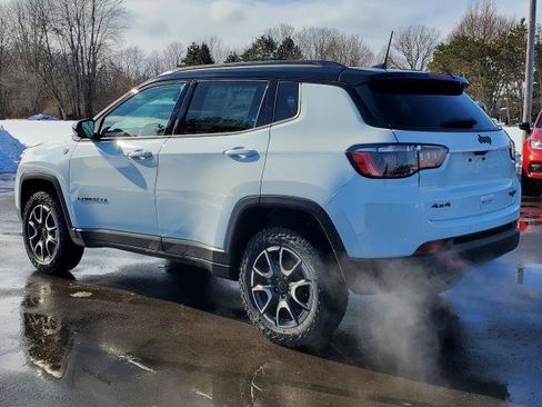 New 2026 Jeep Compass Trailhawk image 4