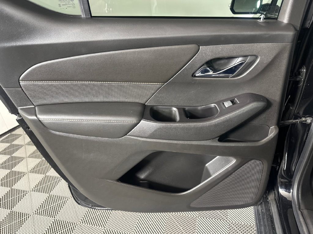 Used 2020 Chevrolet Traverse Premier w/ LPO, 'HIT The Road' Package FWD image 22