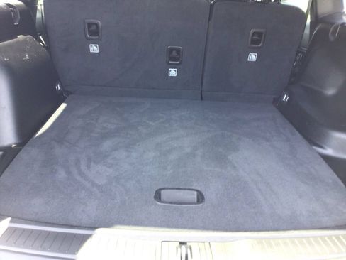 Used 2023 Jeep Grand Cherokee Altitude AWD/4WD image 13