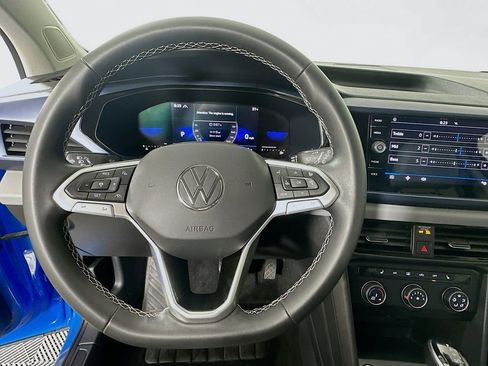 Used 2022 Volkswagen Taos SE AWD/4WD image 11