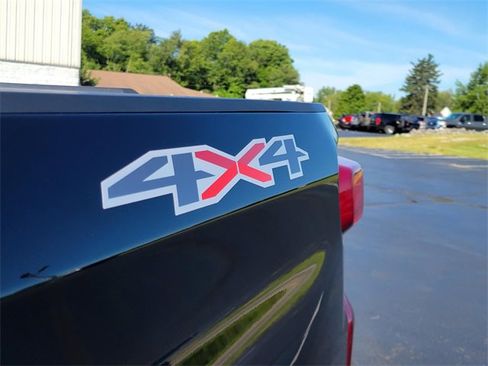 Used 2022 Chevrolet Silverado 1500 Custom image 8