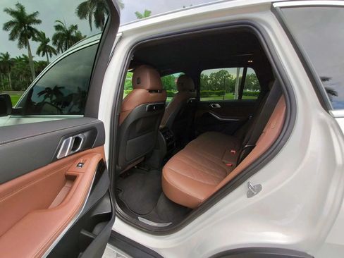 Used 2025 BMW X5 sDrive40i w/ Parking Assistance Package RWD image 16