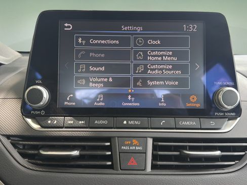Certified 2025 Nissan Altima 2.5 S FWD image 25