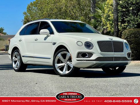Used 2018 Bentley Bentayga AWD/4WD image 41