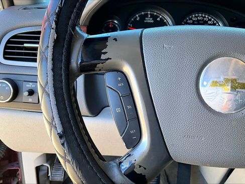 Used 2011 Chevrolet Tahoe LT image 19