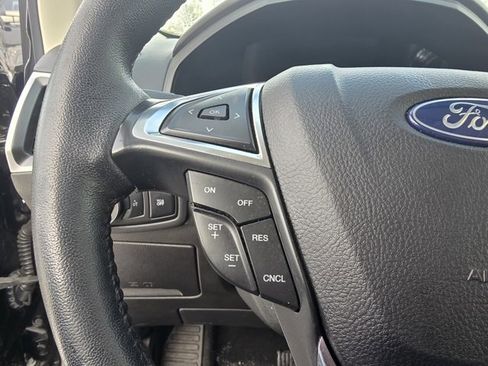 Used 2024 Ford Edge SEL image 26