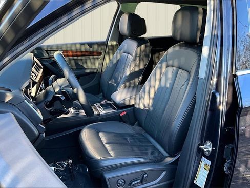 Used 2018 Audi Q5 2.0T Premium Plus w/ Premium Plus Package image 21