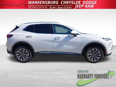 Used 2024 Buick Envision Preferred AWD/4WD image 3