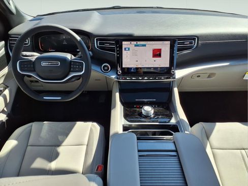 New 2026 Jeep Grand Wagoneer 2WD w/ Premium Group I image 7