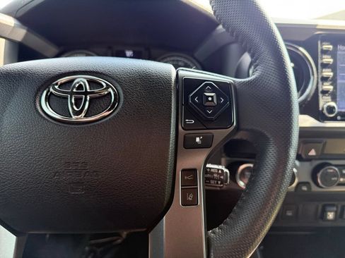 Used 2021 Toyota Tacoma TRD Off-Road AWD/4WD image 23