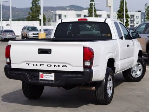 Used 2022 Toyota Tacoma SR image 7
