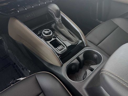 Used 2024 GMC Canyon Denali image 19