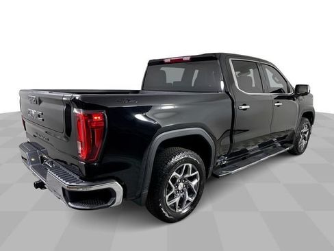 New 2026 GMC Sierra 1500 SLT w/ SLT Premium Package AWD/4WD image 9
