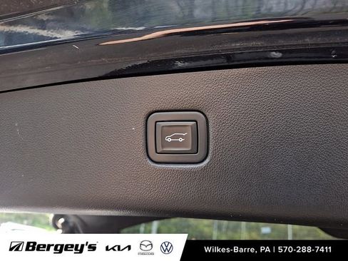 Used 2021 Chevrolet Blazer LT AWD/4WD image 32