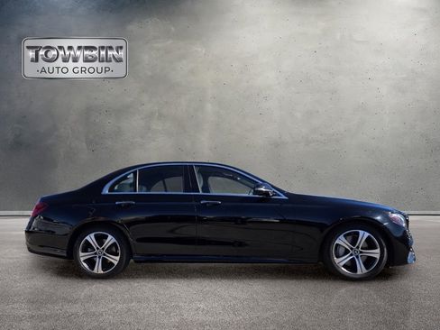Used 2020 Mercedes-Benz E 350 Sedan image 3