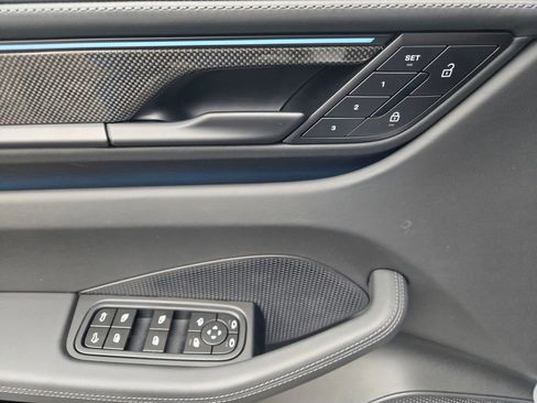 New 2025 Porsche Macan Turbo Electric image 20