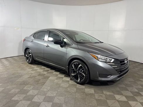 New 2025 Nissan Versa SR w/ Trunk Package FWD image 7