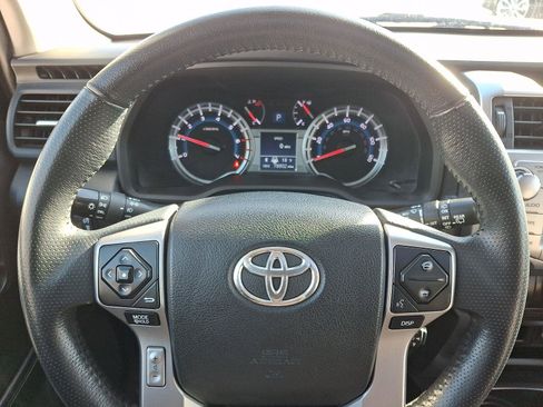 Used 2017 Toyota 4Runner SR5 image 20