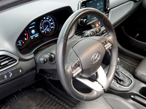 Used 2020 Hyundai Elantra GT w/ Style Package 02 FWD image 10