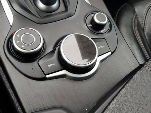 Used 2019 Alfa Romeo Stelvio w/ Nero Edizione image 21