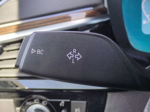 Used 2020 BMW 540i xDrive 540i xDrive image 26