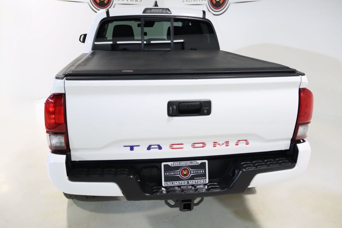 Used 2020 Toyota Tacoma SR AWD/4WD image 25