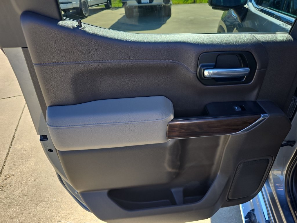 Used 2019 GMC Sierra 1500 SLT w/ SLT Premium Plus Package AWD/4WD image 10