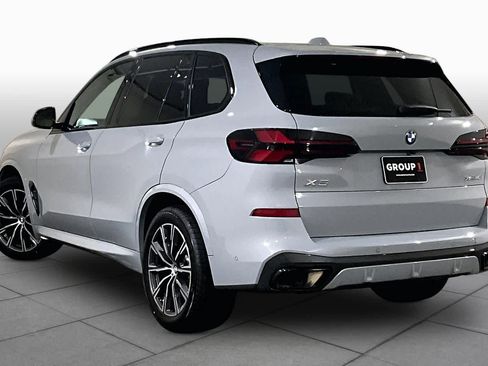 Used 2024 BMW X5 xDrive40i w/ M Sport Package AWD/4WD image 11