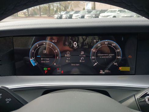 New 2026 Volkswagen Tiguan SE R-Line FWD image 15