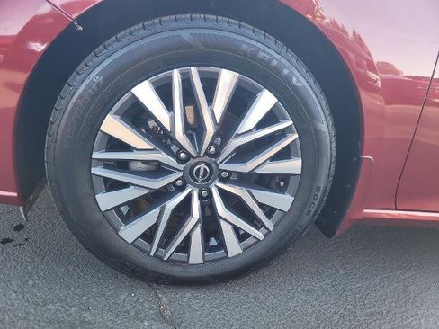 Used 2023 Nissan Altima 2.5 SV image 30