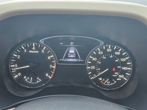 Used 2020 Nissan Pathfinder SL image 20