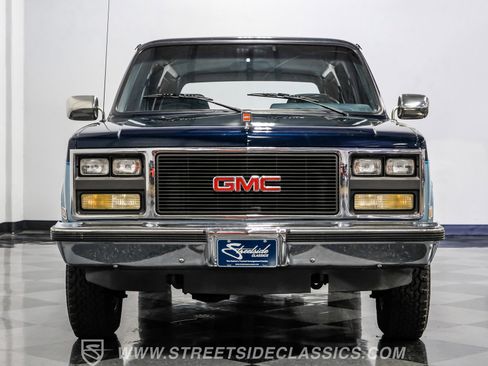 Used 1990 GMC Suburban 4WD image 17