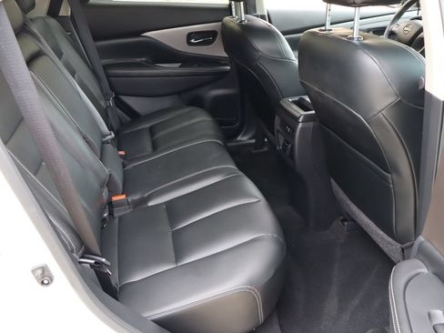 Used 2023 Nissan Murano SV w/ SV Midnight Edition Package FWD image 17