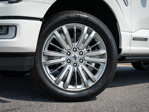 New 2026 Ford F150 Platinum w/ Equipment Group 703A Plus AWD/4WD image 7