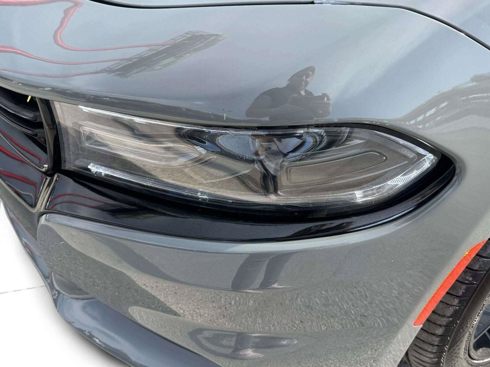 Used 2018 Dodge Charger SXT w/ Blacktop Package RWD image 12