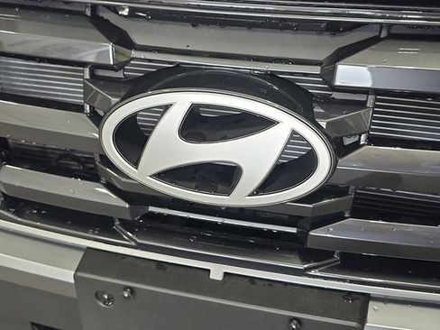 New 2026 Hyundai Tucson SE image 32