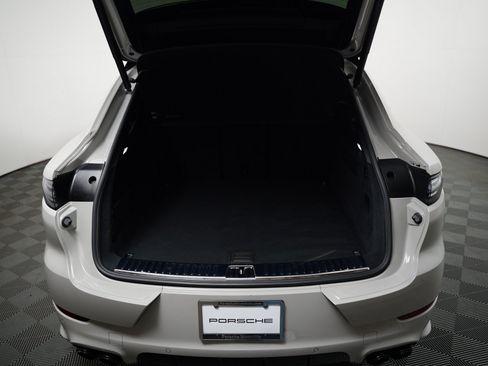 Certified 2023 Porsche Cayenne GTS AWD/4WD image 26