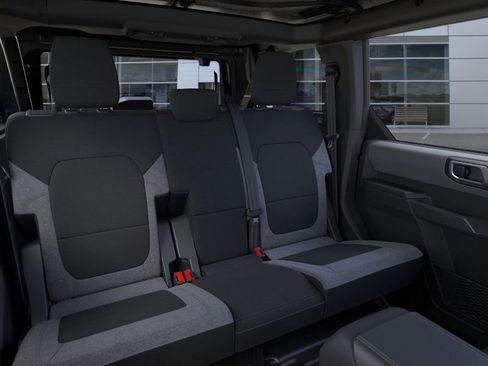 New 2025 Ford Bronco 4-Door image 13