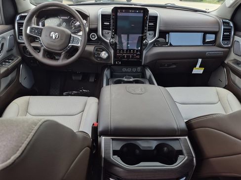 New 2026 RAM 1500 Laramie AWD/4WD image 19