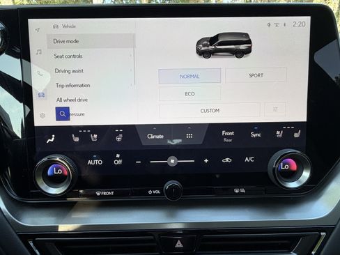 Used 2025 Lexus TX 350 AWD w/ Technology Package image 24