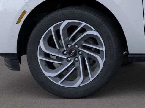 New 2025 Lincoln Navigator Reserve image 42