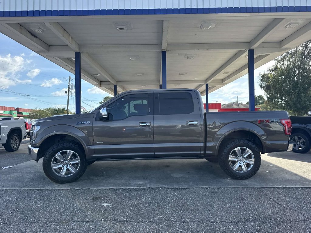 Used 2015 Ford F150 Lariat w/ Equipment Group 502A Luxury AWD/4WD image 4