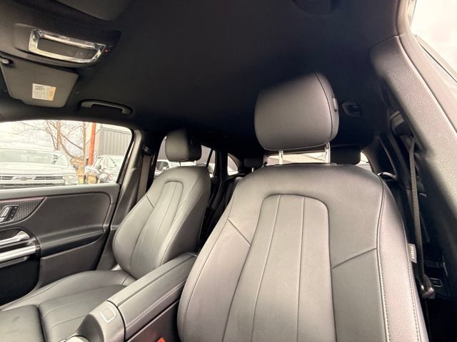 Used 2025 Mercedes-Benz GLA 250 4MATIC image 25