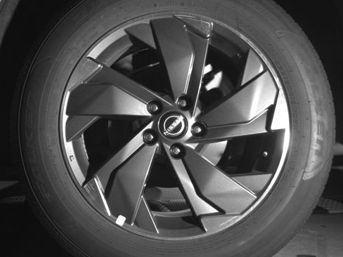 Used 2025 Nissan Rogue SV FWD image 14