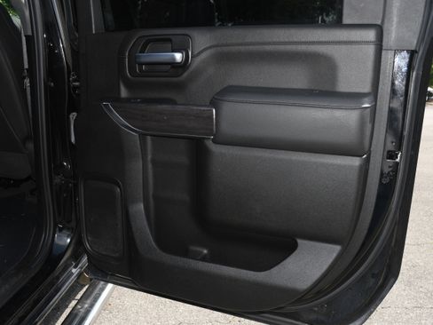 Used 2021 Chevrolet Silverado 2500 LTZ w/ LTZ Convenience Package AWD/4WD image 22