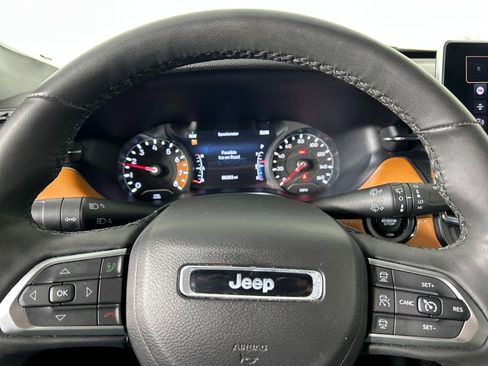 Used 2024 Jeep Compass Limited image 14