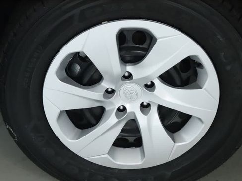 Certified 2024 Toyota RAV4 LE image 37